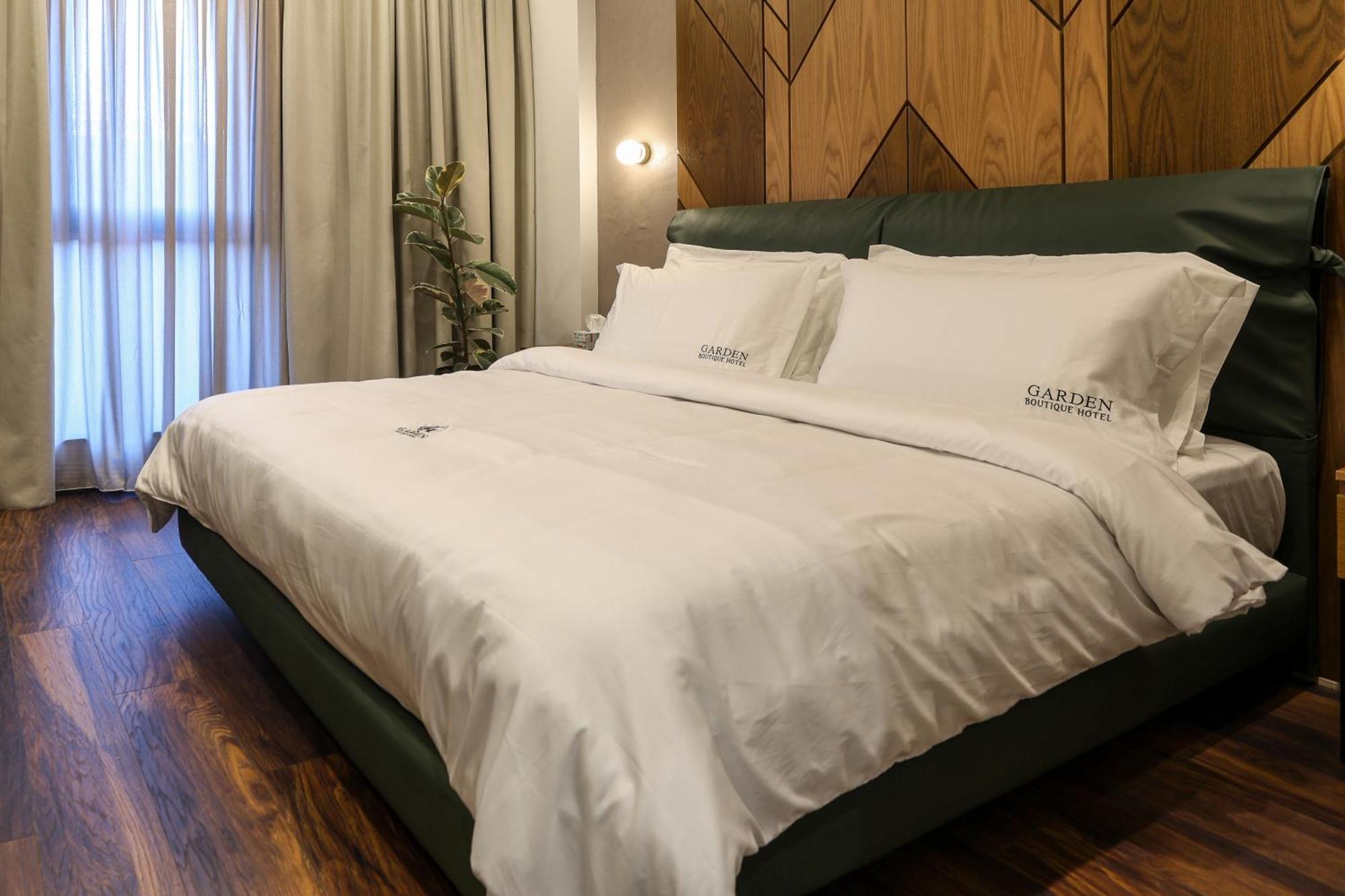 Garden Boutique Hotel Tirana Exterior foto