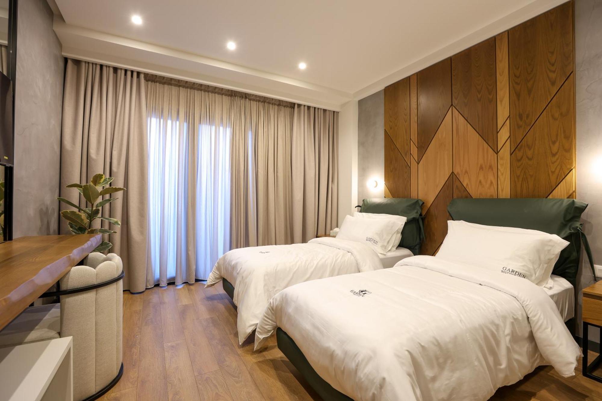 Garden Boutique Hotel Tirana Exterior foto